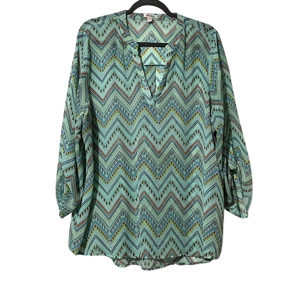 Bongo Plus Tunic Blouse Size 2X Green Chevron Print